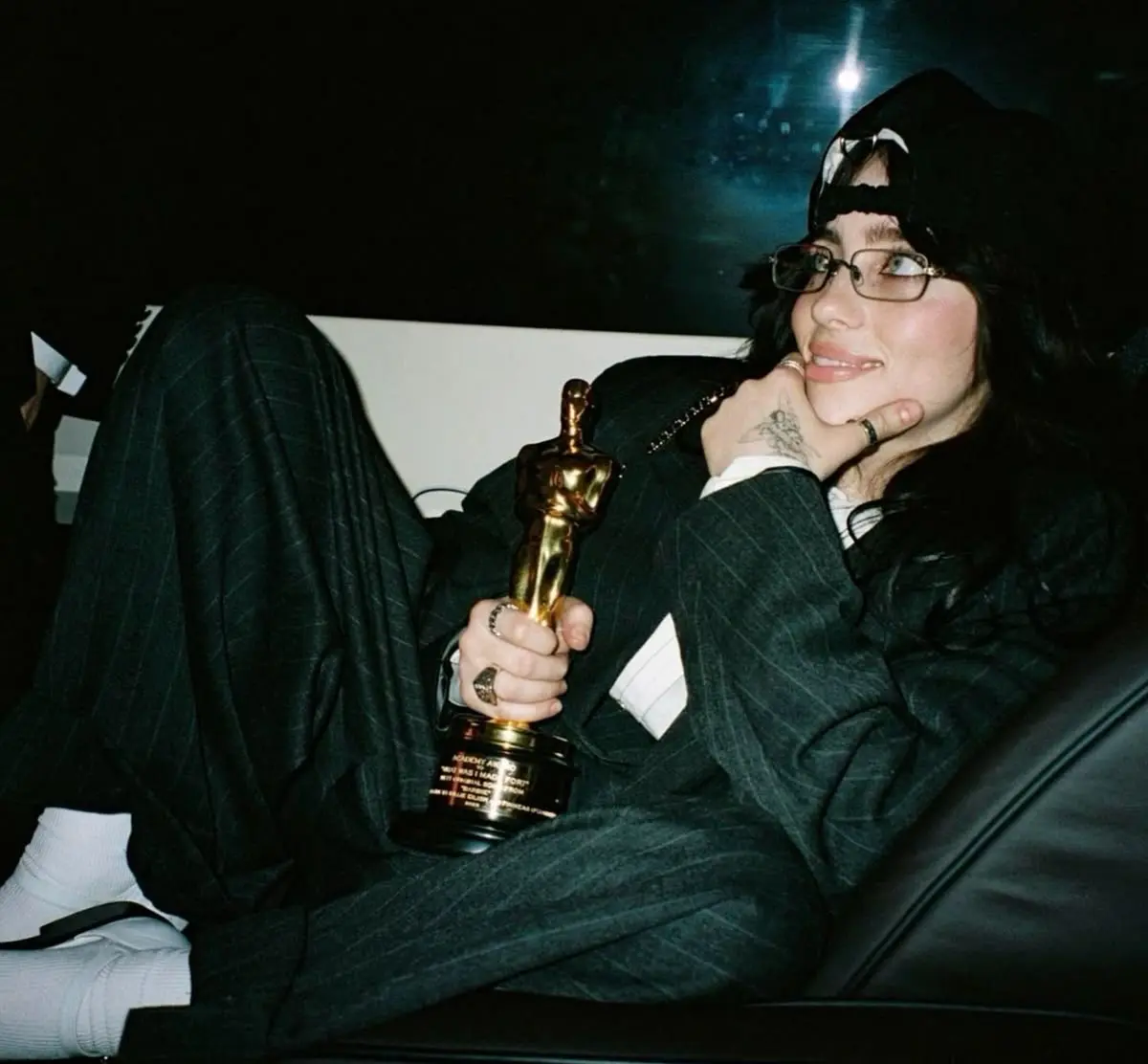 Avatar of Billie eilish(your roommate) 