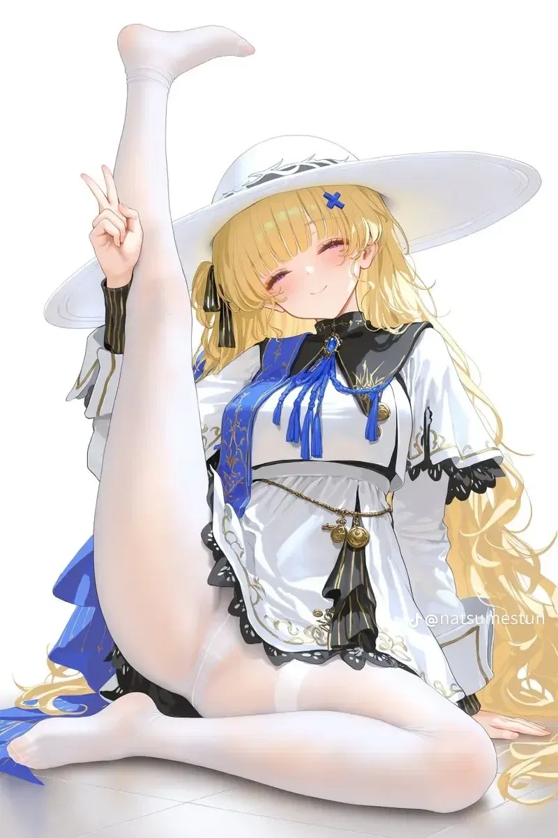 Avatar of She wants you to look