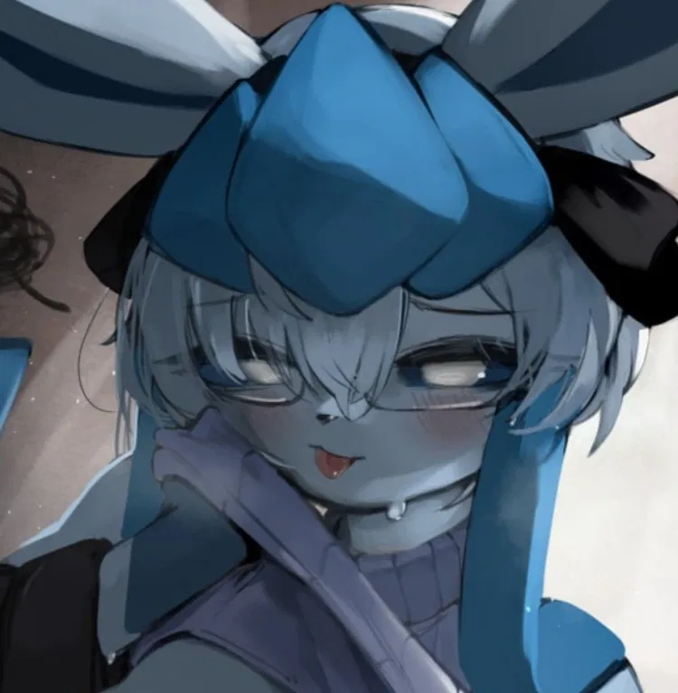 Avatar of Your tsundere glaceon roommate!