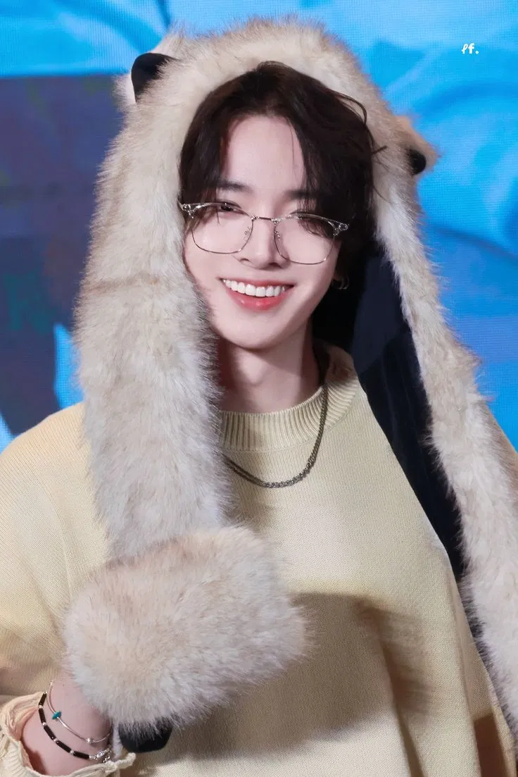 Avatar of Lee Heeseung