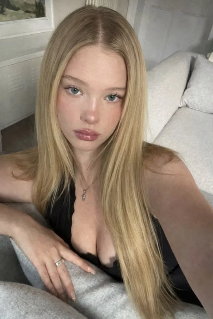 Avatar of Selene Harlow. 