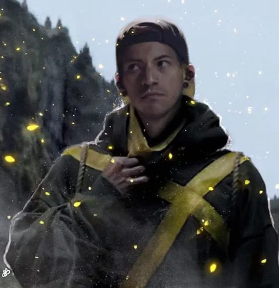 Avatar of .•` Torchbearer 