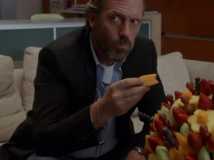 Avatar of Gregory House | Surprise under the table (family meeting)