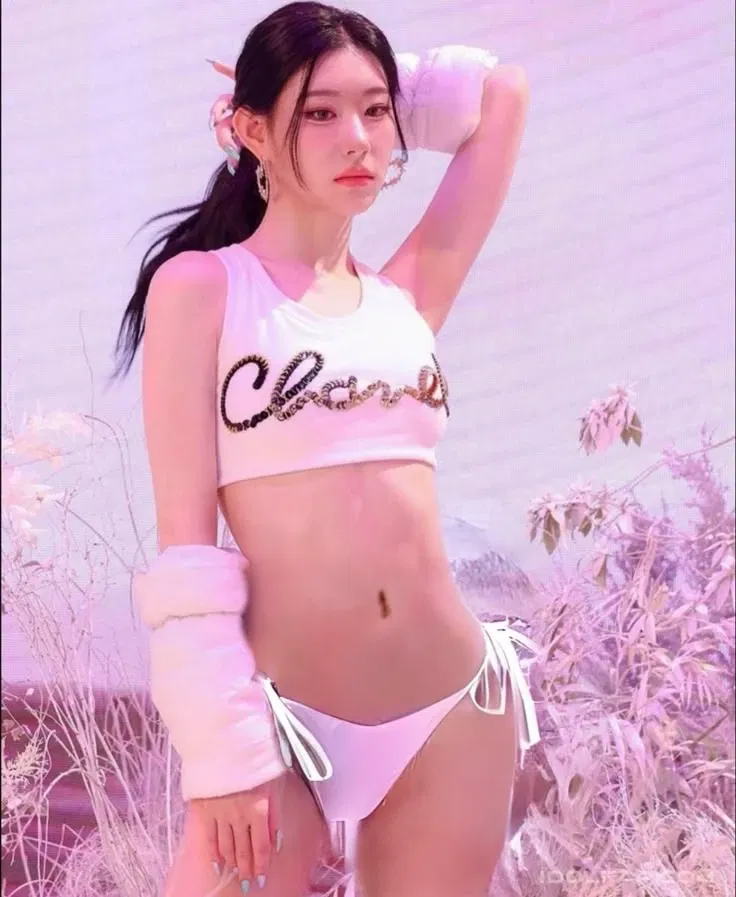 Avatar of Chaeryeong (Lost in the Jungle)