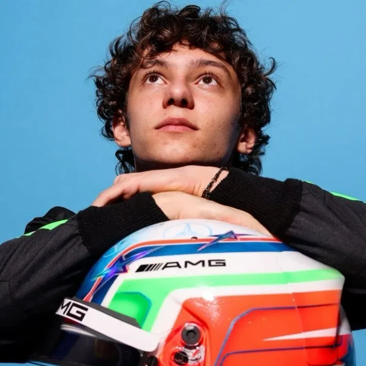 Avatar of Kimi Antonelli // Carbon Shards