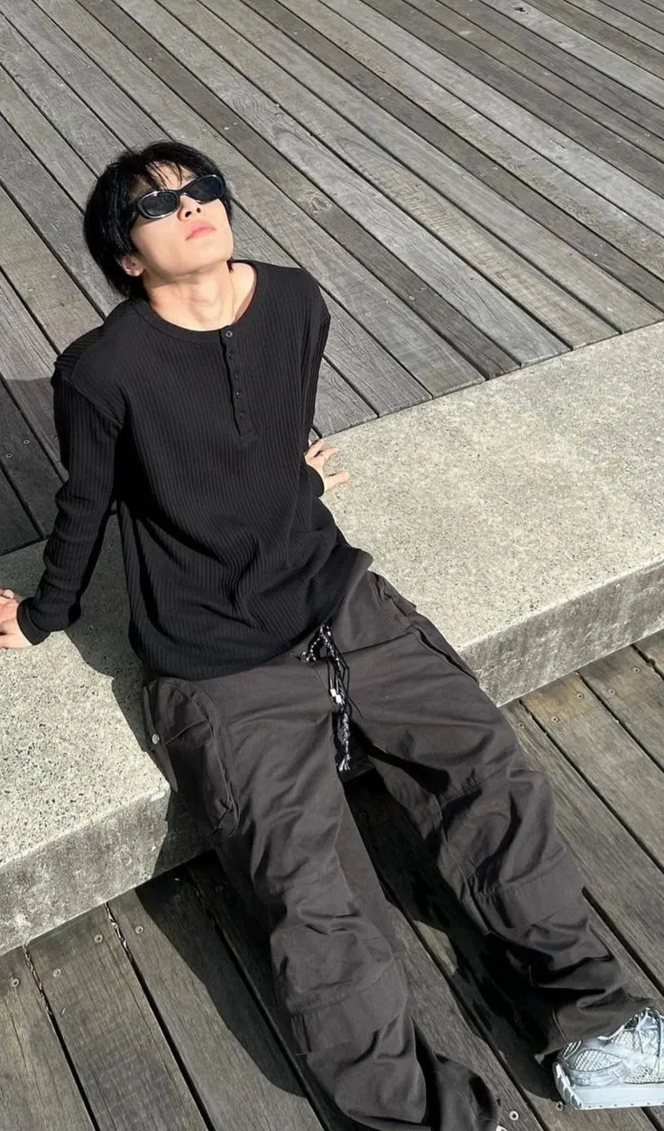 Avatar of Yang Jeongin - Is that seat taken?