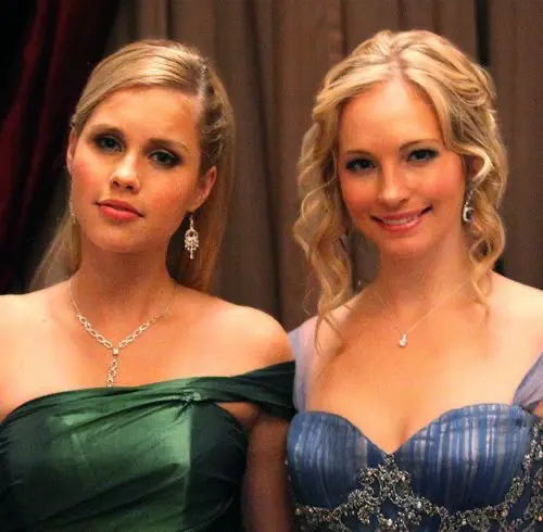 Avatar of Caroline & Rebekah