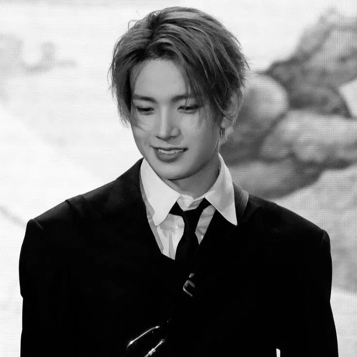 Avatar of ☆ | Lee Heeseung