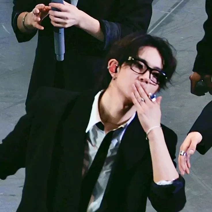 Avatar of Heeseung ₊˚ʚ ᗢ₊˚✧ ﾟ.