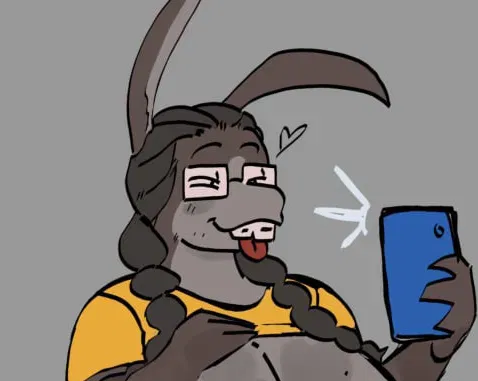 Avatar of Sophie (mooncheez3)