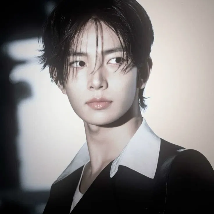 Avatar of 𝘓𝘦𝘦 𝘏𝘦𝘦𝘴𝘦𝘶𝘯𝘨