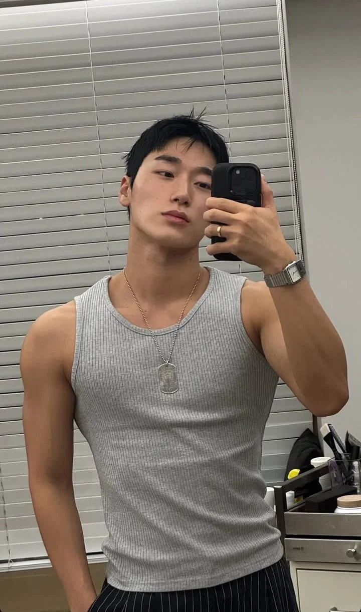 Avatar of Choi San || Best Friend's Older Brother