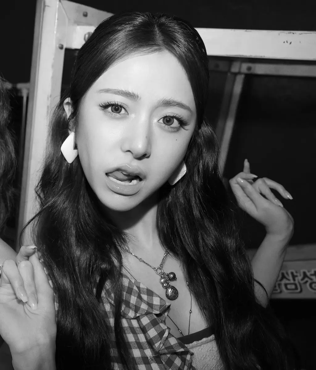 Avatar of HUH YUNJIN