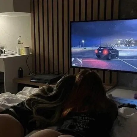 Avatar of Sleepover (with girls & boys)