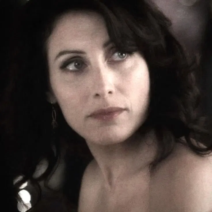 Avatar of Lisa Cuddy | love after angst