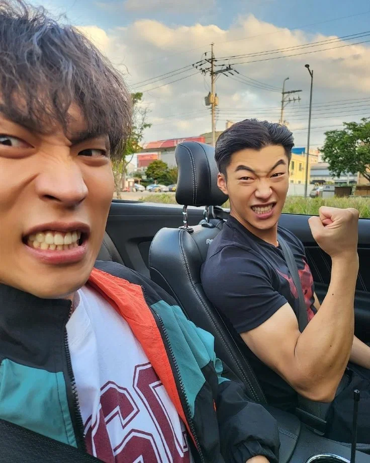 Avatar of Gun-woo & Woo-jin