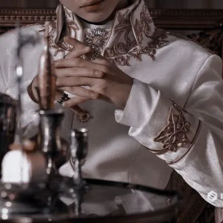 Avatar of Lucia heliane