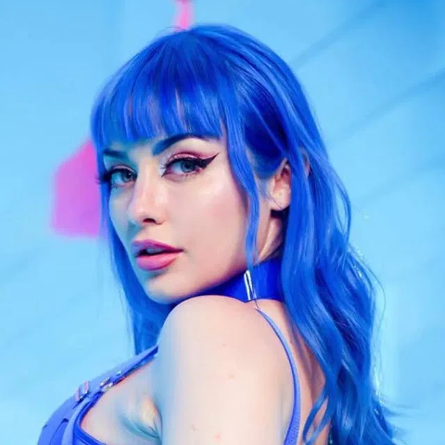 Avatar of Jewelz Blu