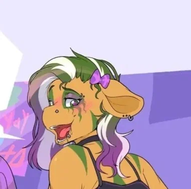 Avatar of Hot Topic manager (abdl)