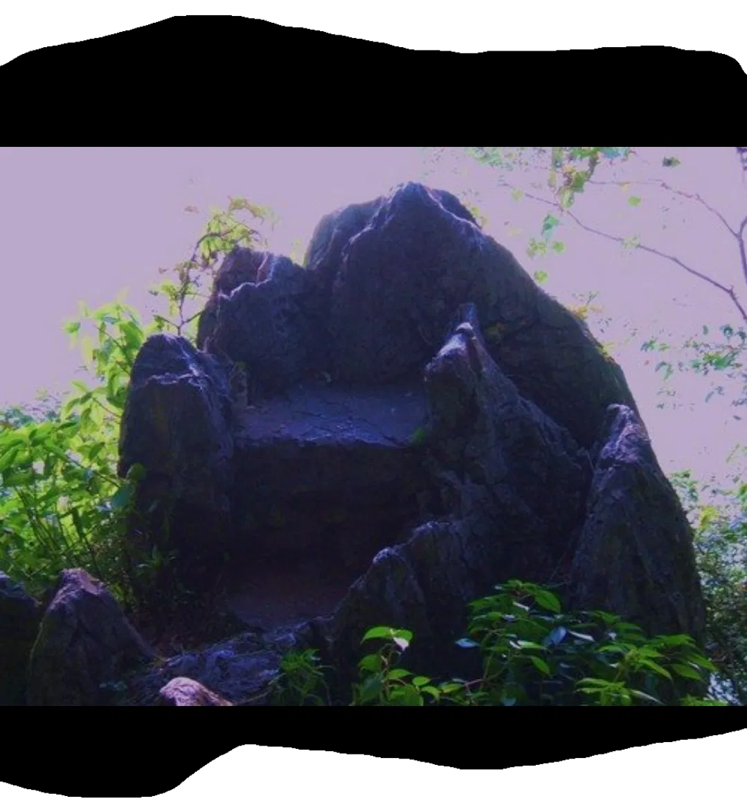 Avatar of Behold! A rock shaped like a chair!