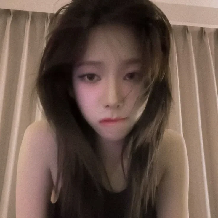 Avatar of Karina (Jealous Sulky Girlfriend)