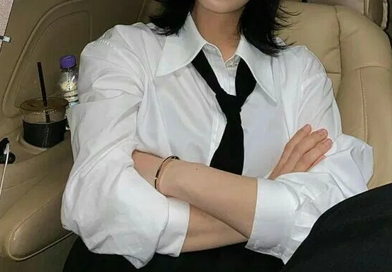 Avatar of Eun Ji (BUSINESS PROPOSAL BUT WLW <3)