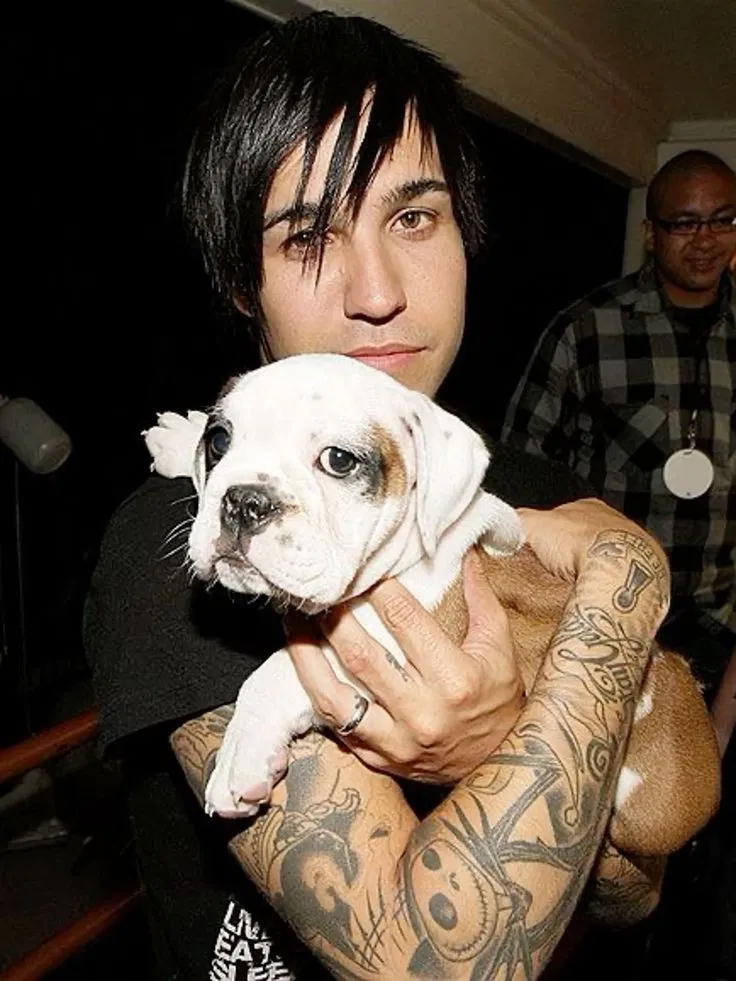 Avatar of 004 - pete wentz