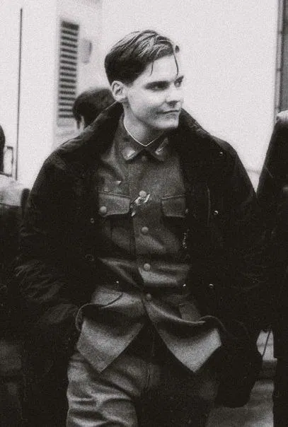 Avatar of Frederick Zoller | Enamored