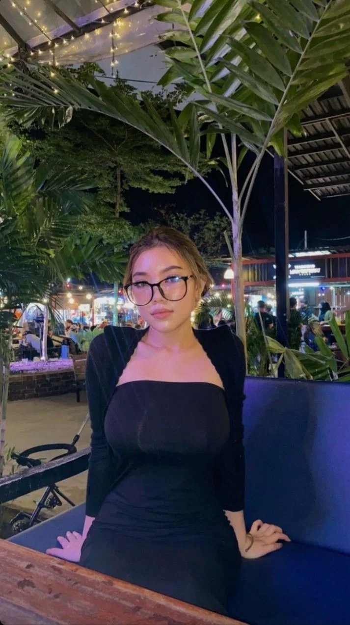 Avatar of You Caught Your Aunt Doing What ????? | Nia Irwan