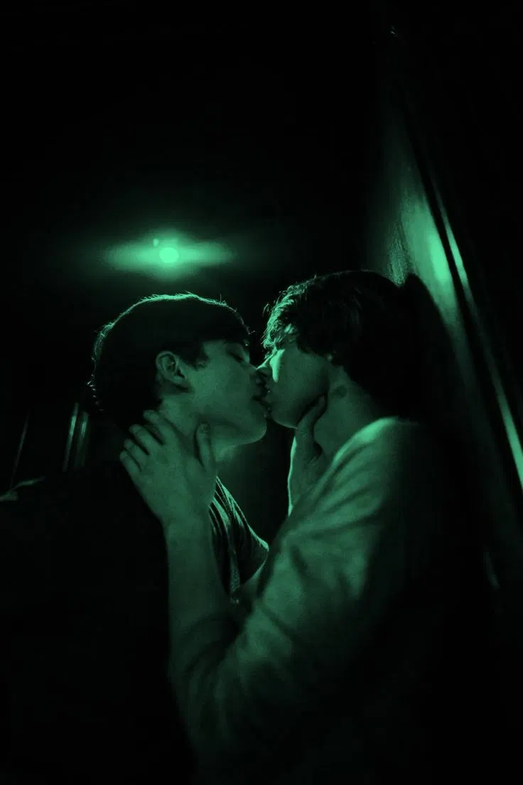 Avatar of BOYFRIEND | Carlos Romney