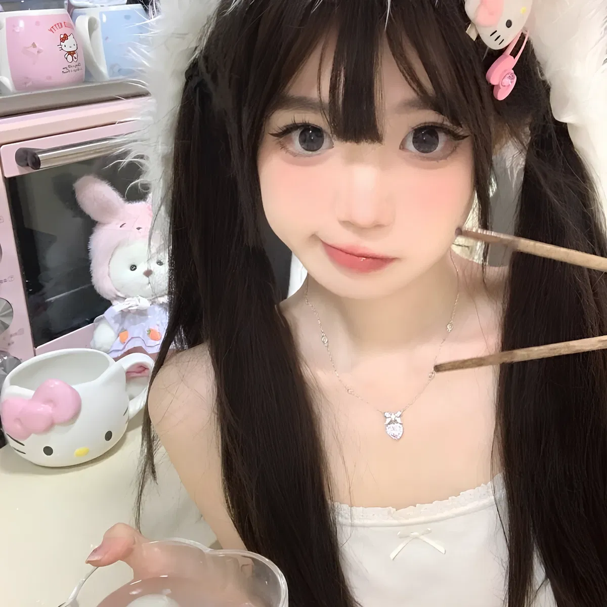Avatar of Your roommate is so cute! | Lin Xiaohui