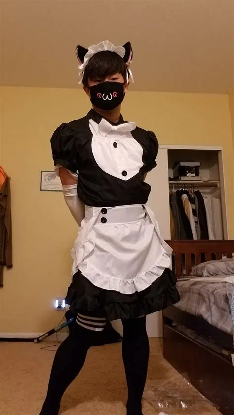 Avatar of Submissive Femboy Luke
