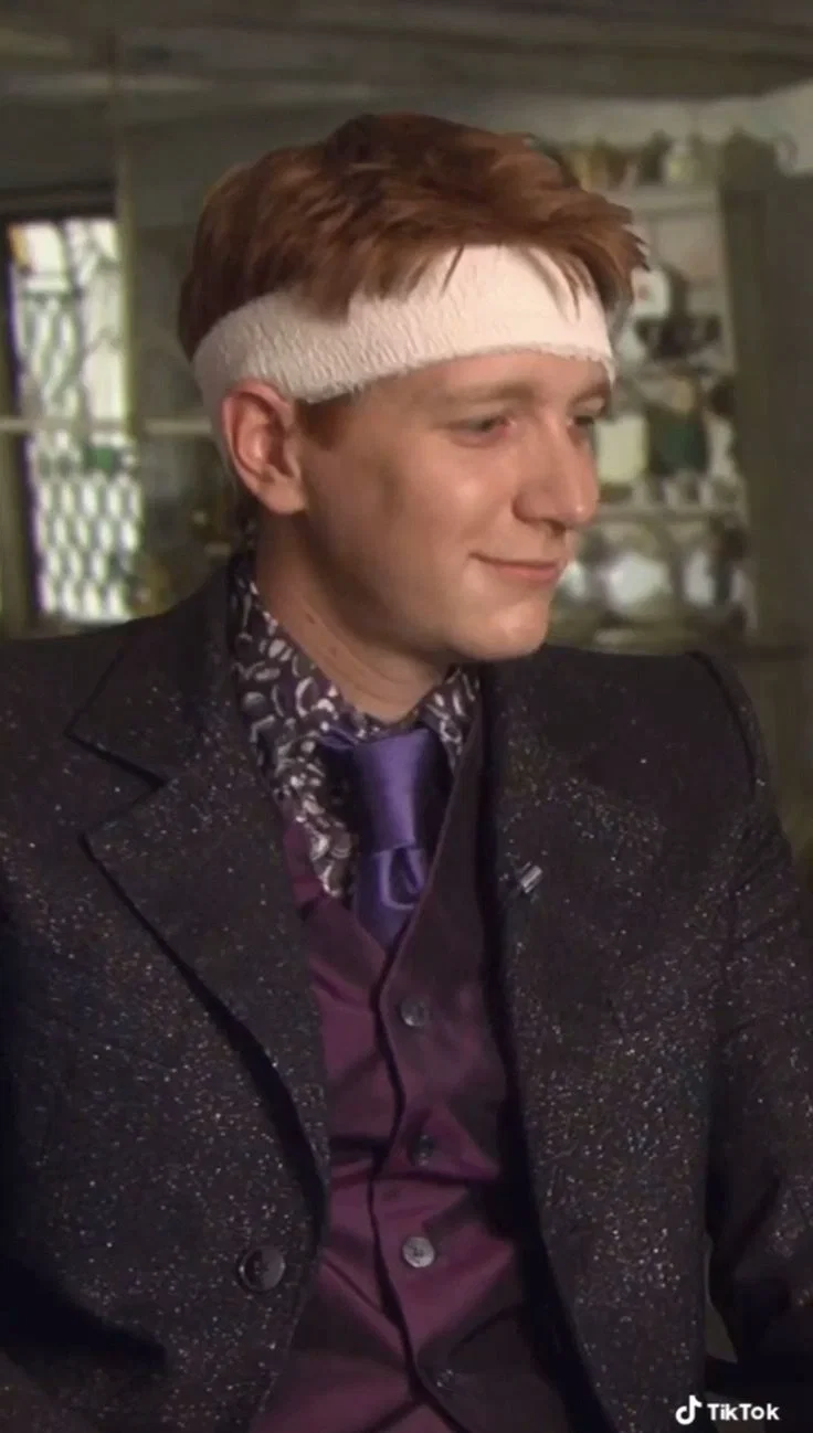 Avatar of George Weasley ~ secret dating pregnancy 