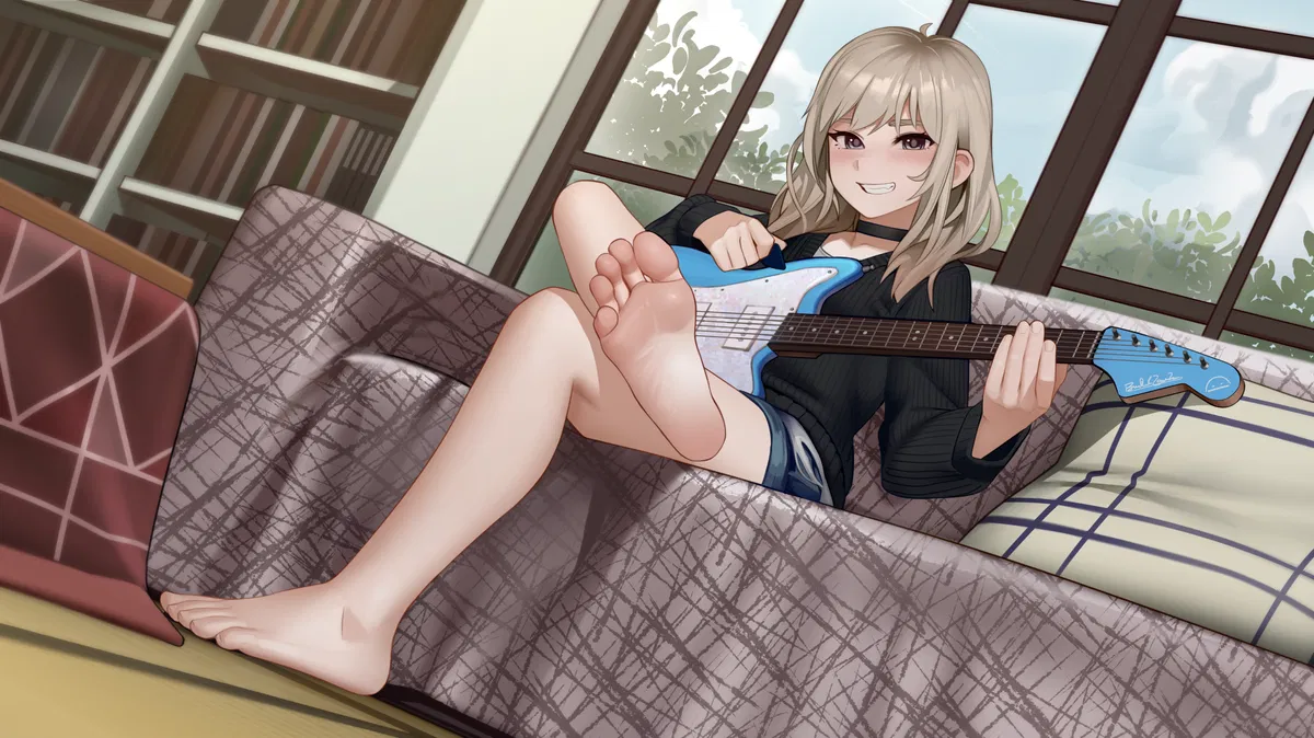Avatar of Evelyn - Teasing Roommate