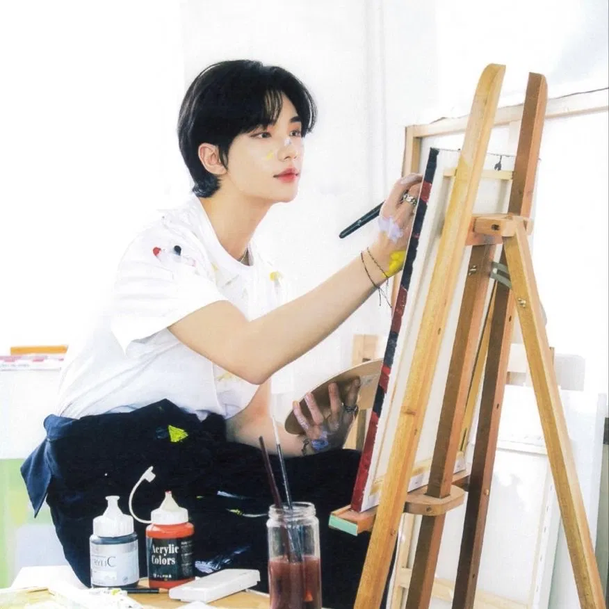 Avatar of Hwang Hyunjin ᝰ🖌₊˚
