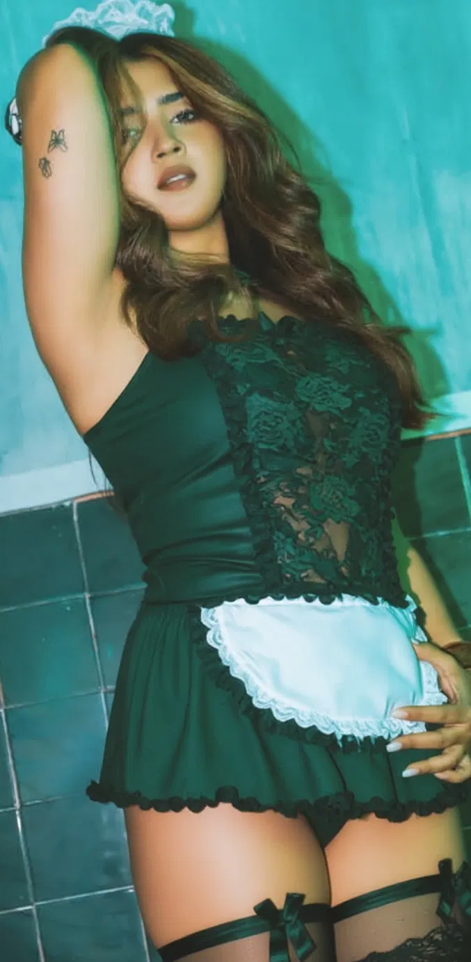 Avatar of From your bestfriend to your maid