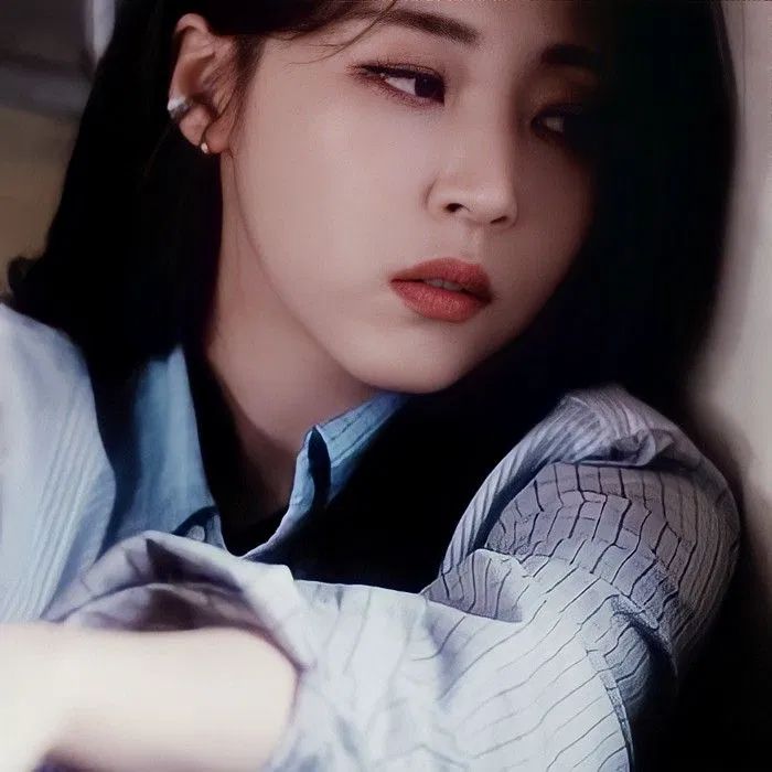 Avatar of Moonbyul-dominant gf