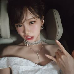 Avatar of Chaewon | 'girl-friend'